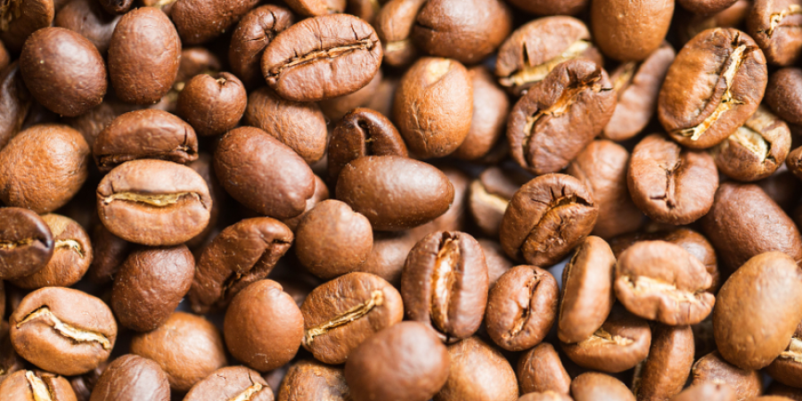 Técnicas de análisis y regulaciones del café crudo